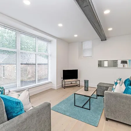 Coniston House, 3 Bedrooms With Parking, Appleby By Guestz Kirkby Thore