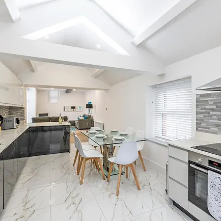 Lägenhet Coniston House, 3 Bedrooms With Parking, Appleby By Guestz *